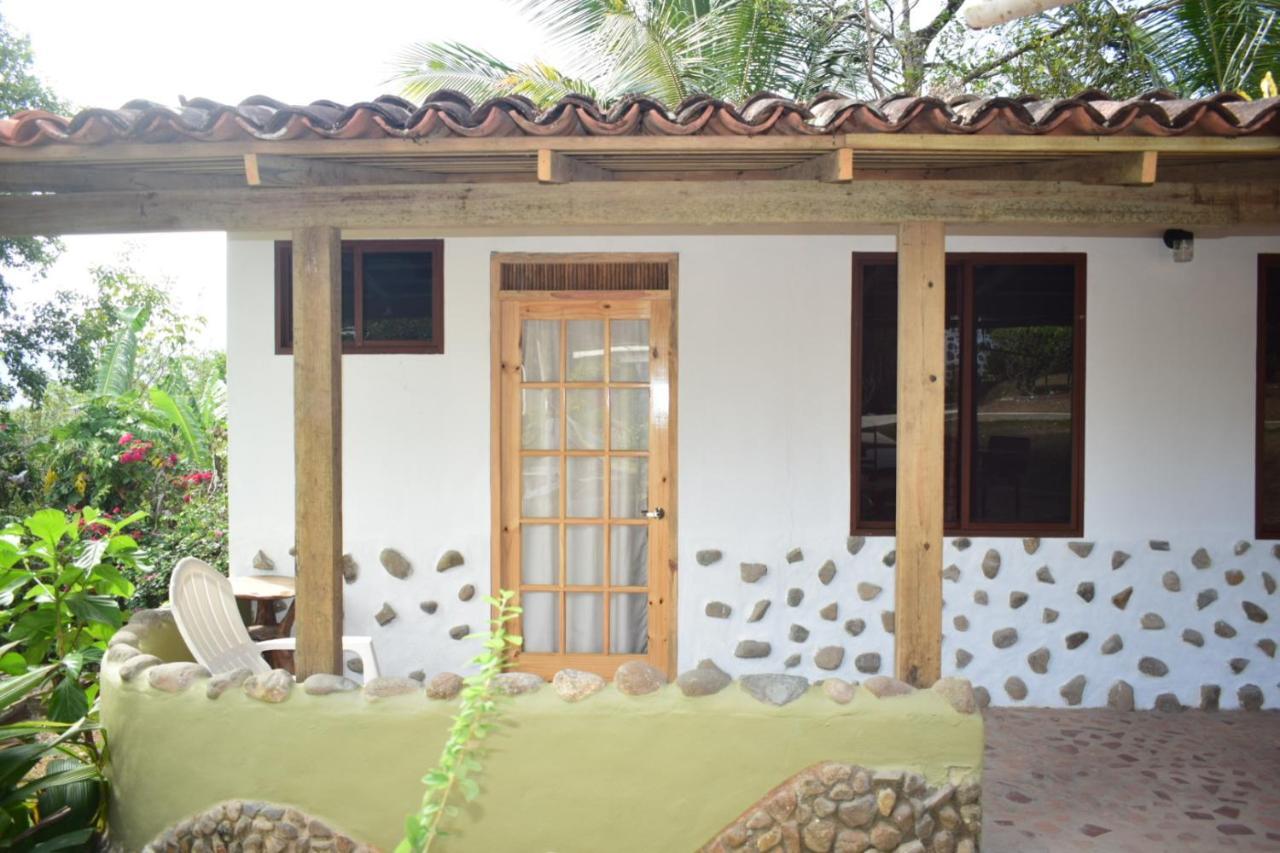 Hostel La Qhia Eco Retreat Santa Fé Exterior foto